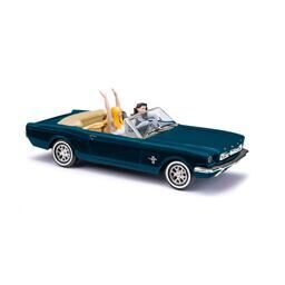 Ford Mustang Cabrio mit Figuren