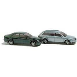 Audi A4 Avant und Mercedes-Benz C-Klasse, metallic