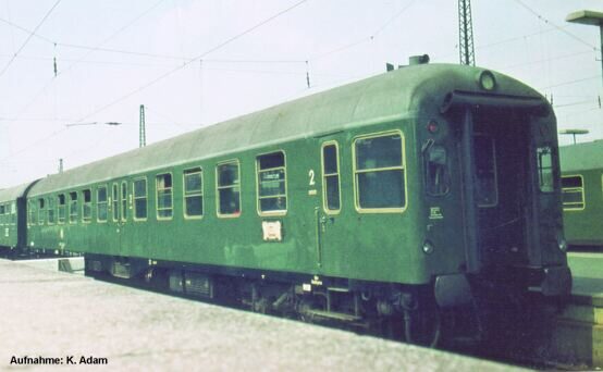 DB Mitteleinstiegssteuerwagen 2.Klasse Bymf. Ep IV