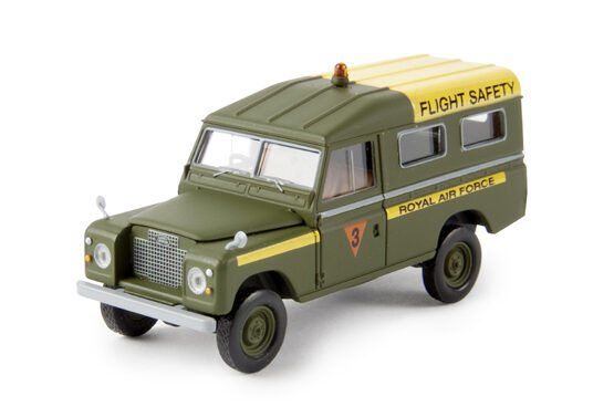 Land Rover 109 geschl. RAF Fl